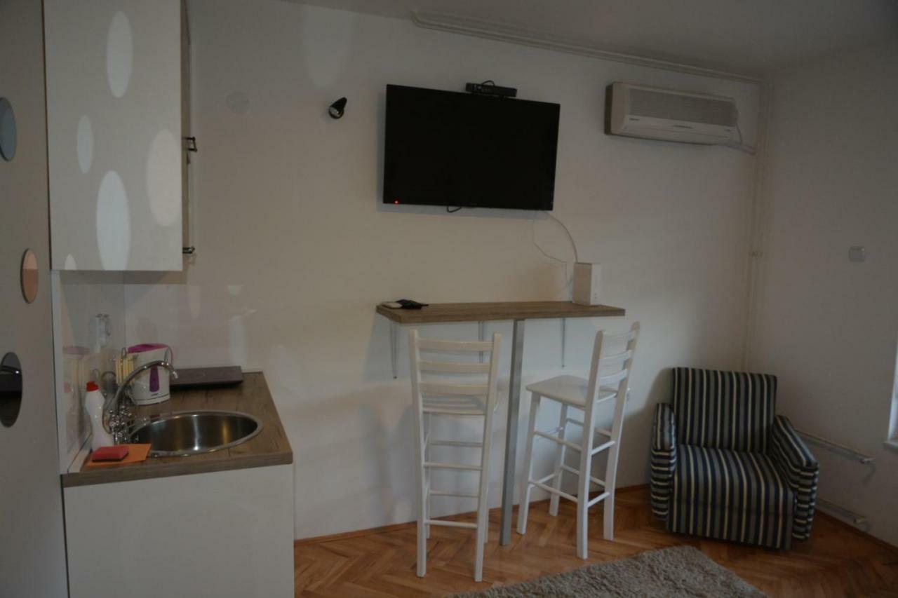 Viv Apartment 1 Ni 외부 사진